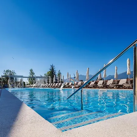 Katarino מלון בנסקו